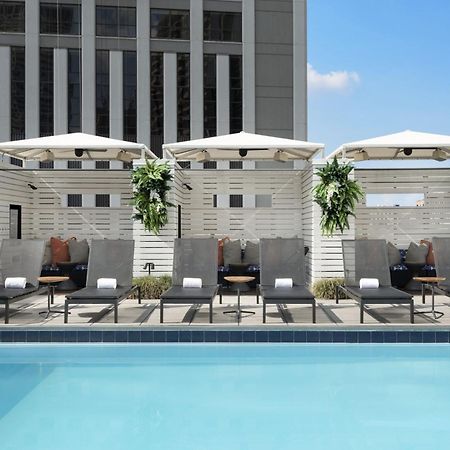 Le Meridien New Orleans Hotel Exterior photo