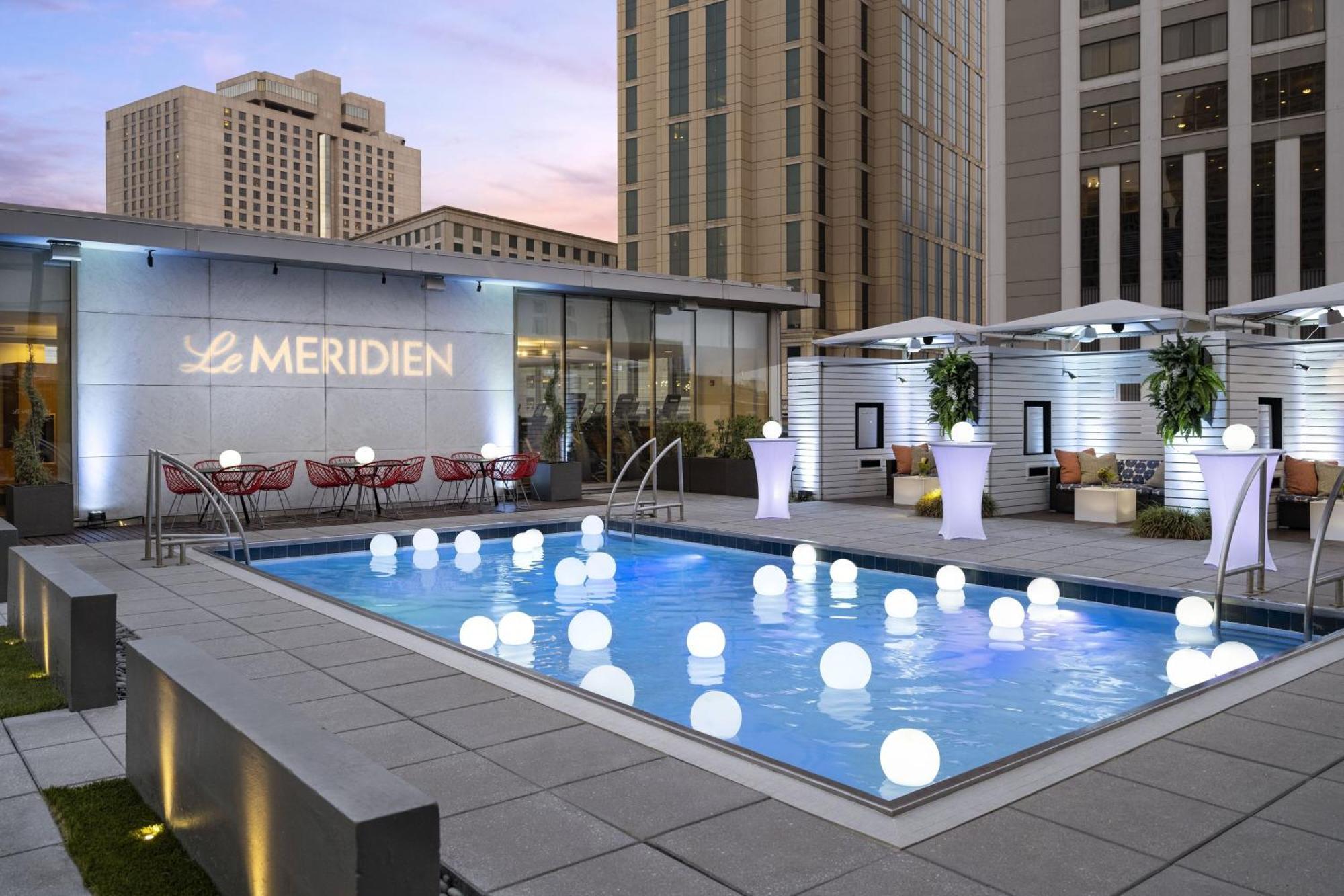 Le Meridien New Orleans Hotel Exterior photo